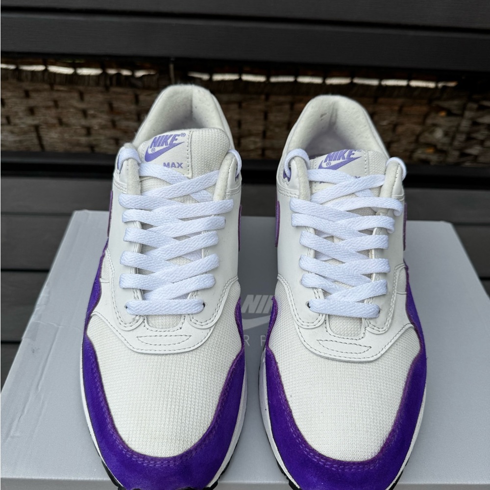 Nike Air Max 1   W/10.5  M/9 - Picture 2 of 8
